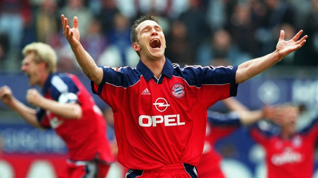 Γνωρίζατε ότι … το 2001 η Μπάγερν κέρδισε την Μπουντεσλίγκα με εύστοχο έμμεσο-φάουλ στην τελευταία φάση του αγώνα με το Αμβούργο;